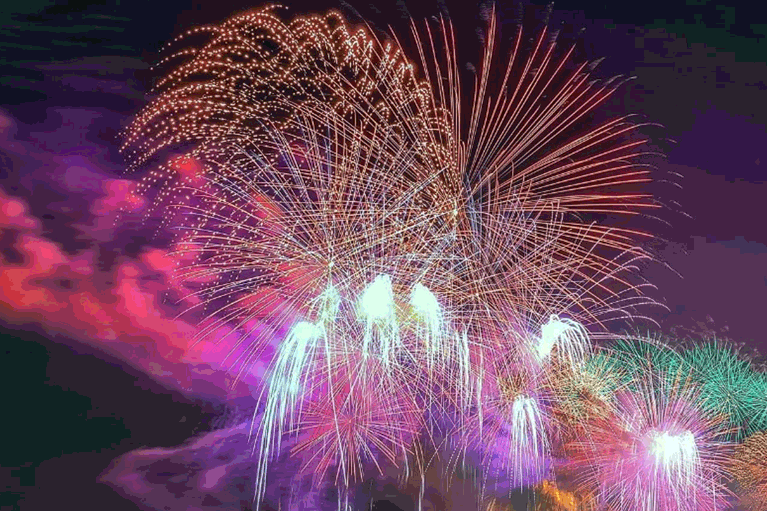 Профессиональная пиротехника ОПТОМ Великий Новгород  | velikij-novgorod.salutsklad.ru